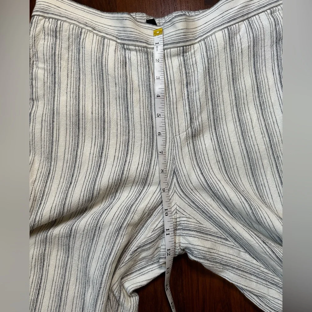 Banana Republic Hayden Blue and White Striped Cropped Pants Linen Blend Sz 6